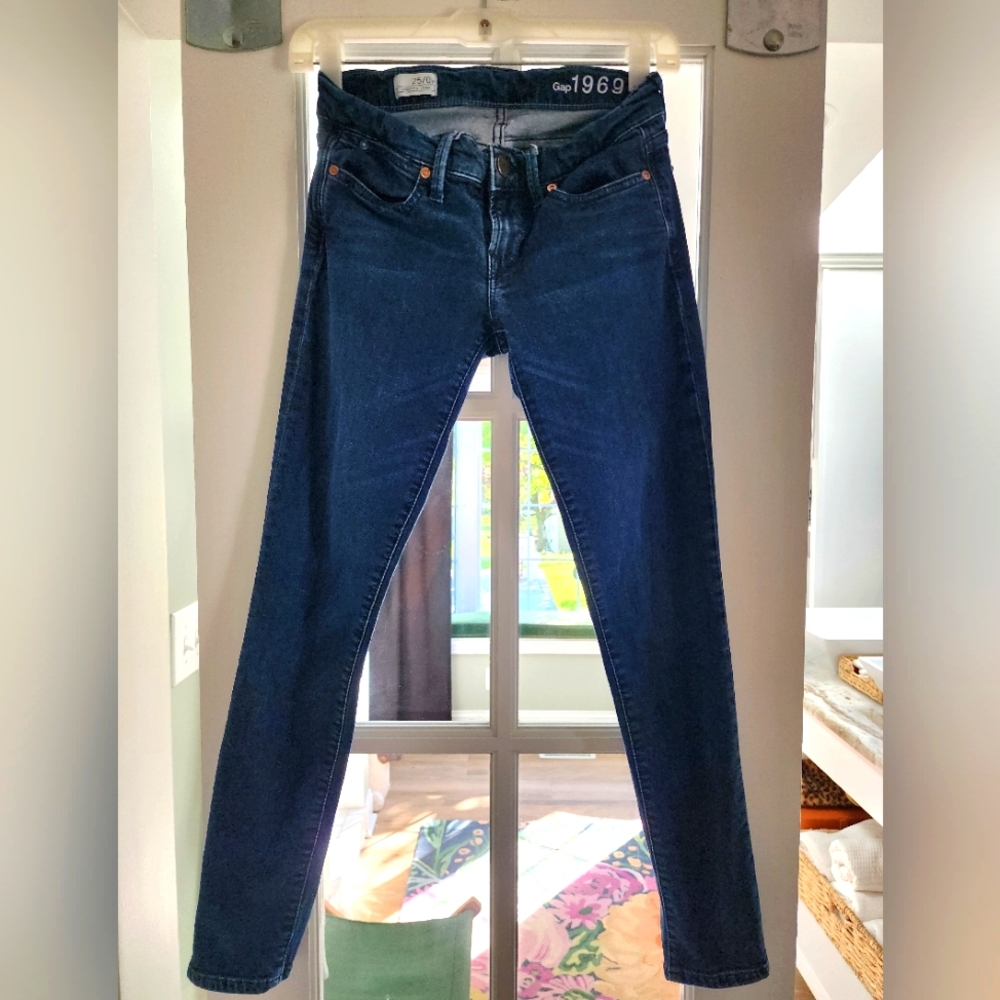 Gap 1969 Legging Jean in 0P/25 Dark Rinse